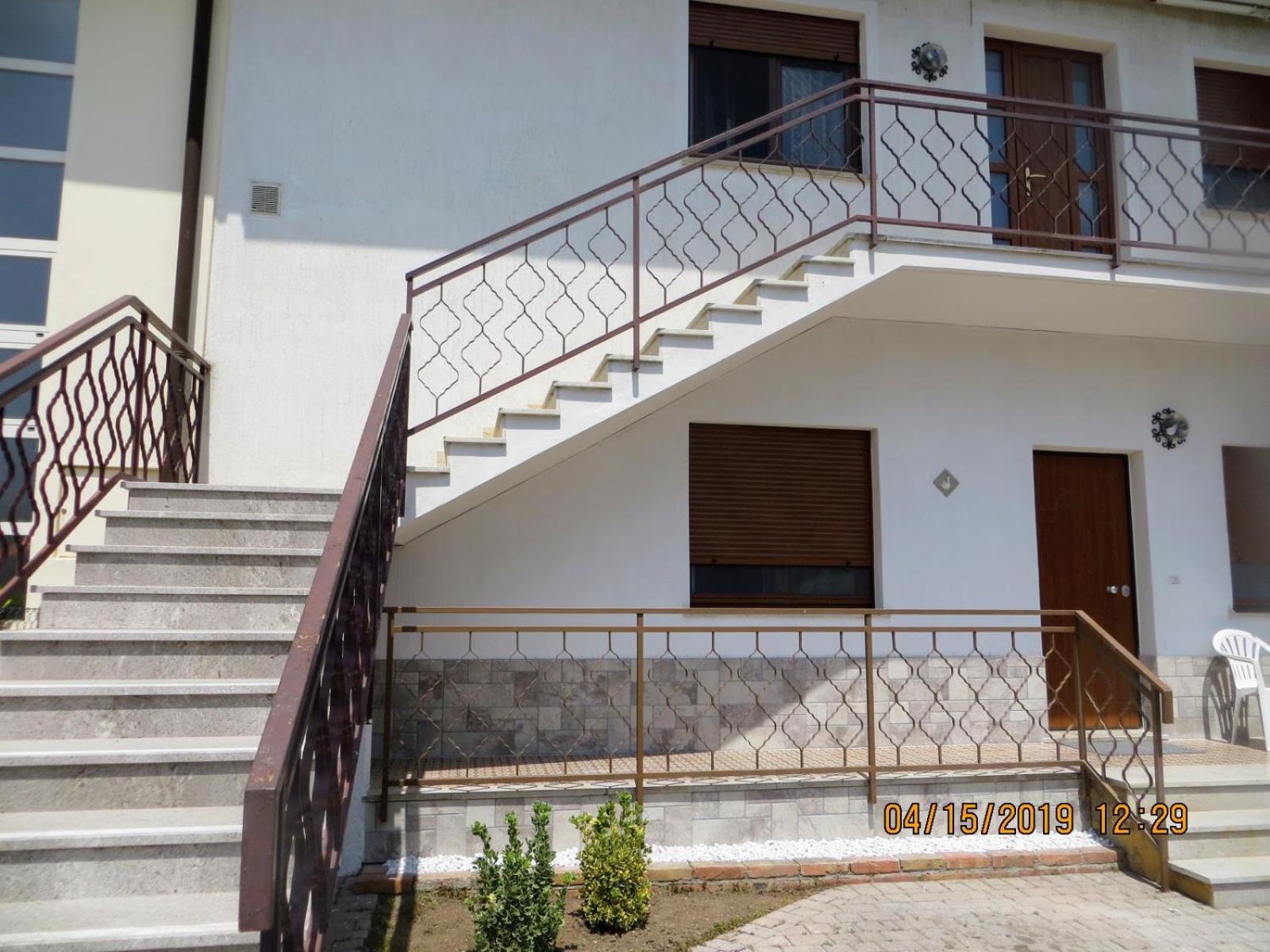 5 Palme Bed & Breakfast Terzo d' Aquileia Bagian luar foto